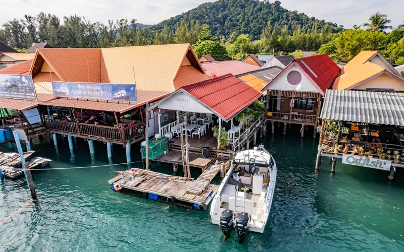 BOHO Hostel and Restaurant