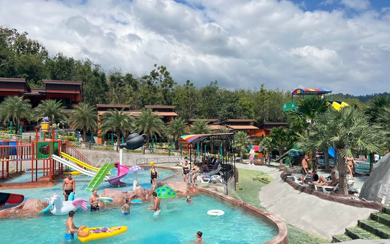 Chomview Water Park
