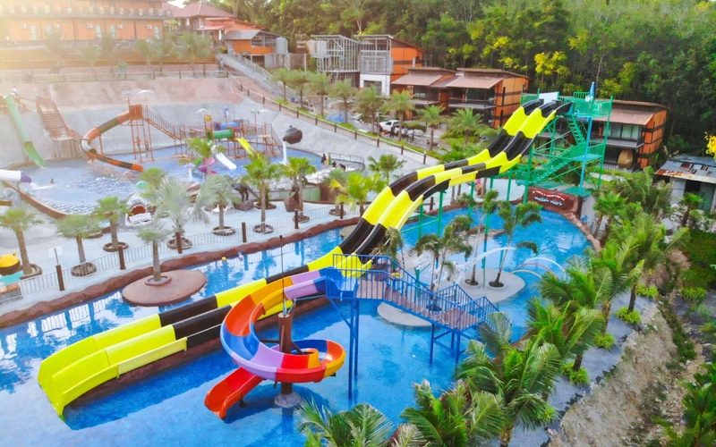 Chomview Water Park