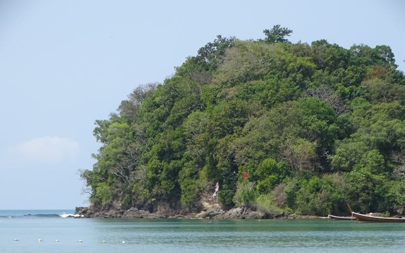 Kaw Kwang Beach