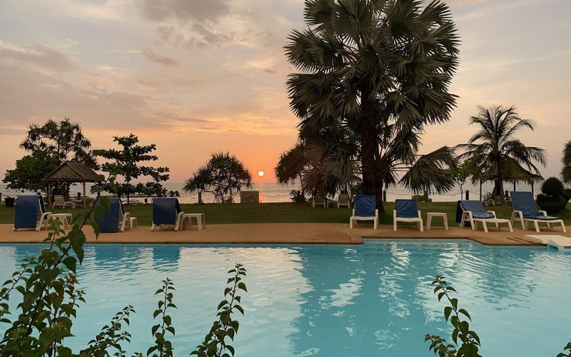 Lanta Sunset Residence