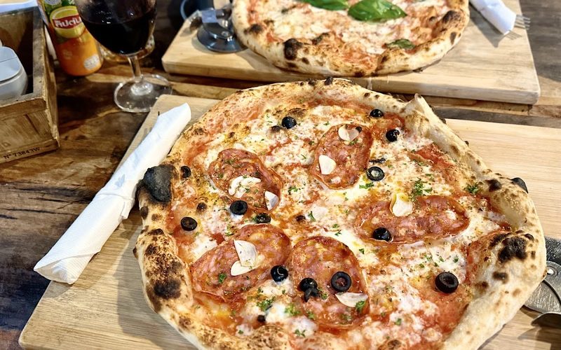 Loro Loco Pizza Cuisine Restaurant