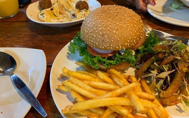 Loro Loco Pizza Cuisine Restaurant