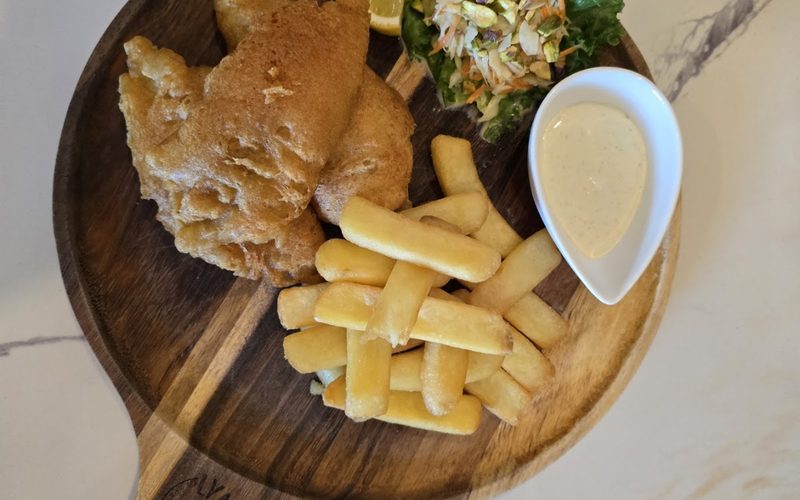 Lym's Bar & Restaurant