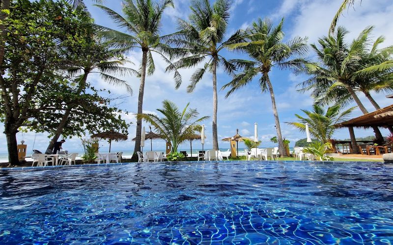 Noble House Beach Resort