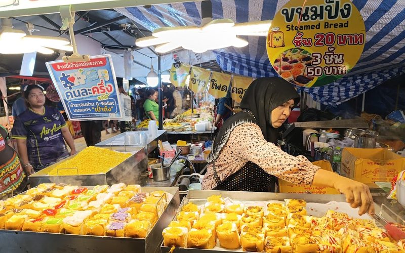 Saladan Walking Street